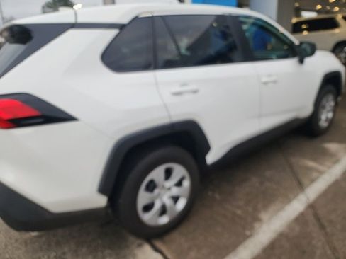 Used 2025 Toyota RAV4 LE image 4