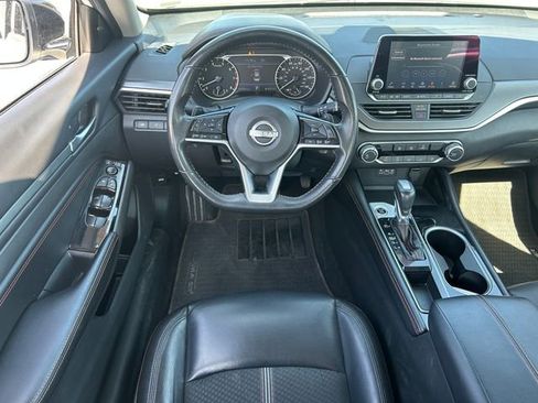 Used 2023 Nissan Altima 2.5 SR FWD image 29