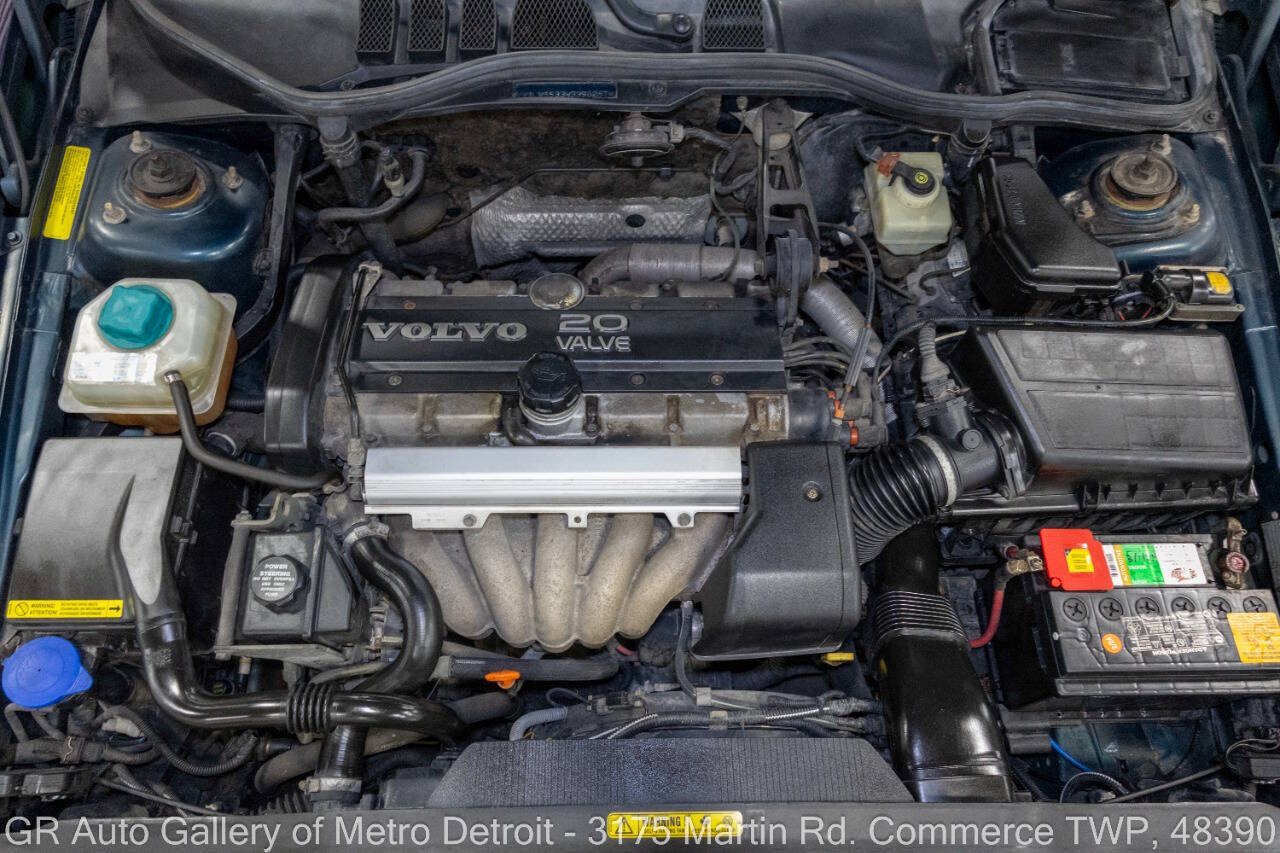 Used 1998 Volvo V70 FWD image 18