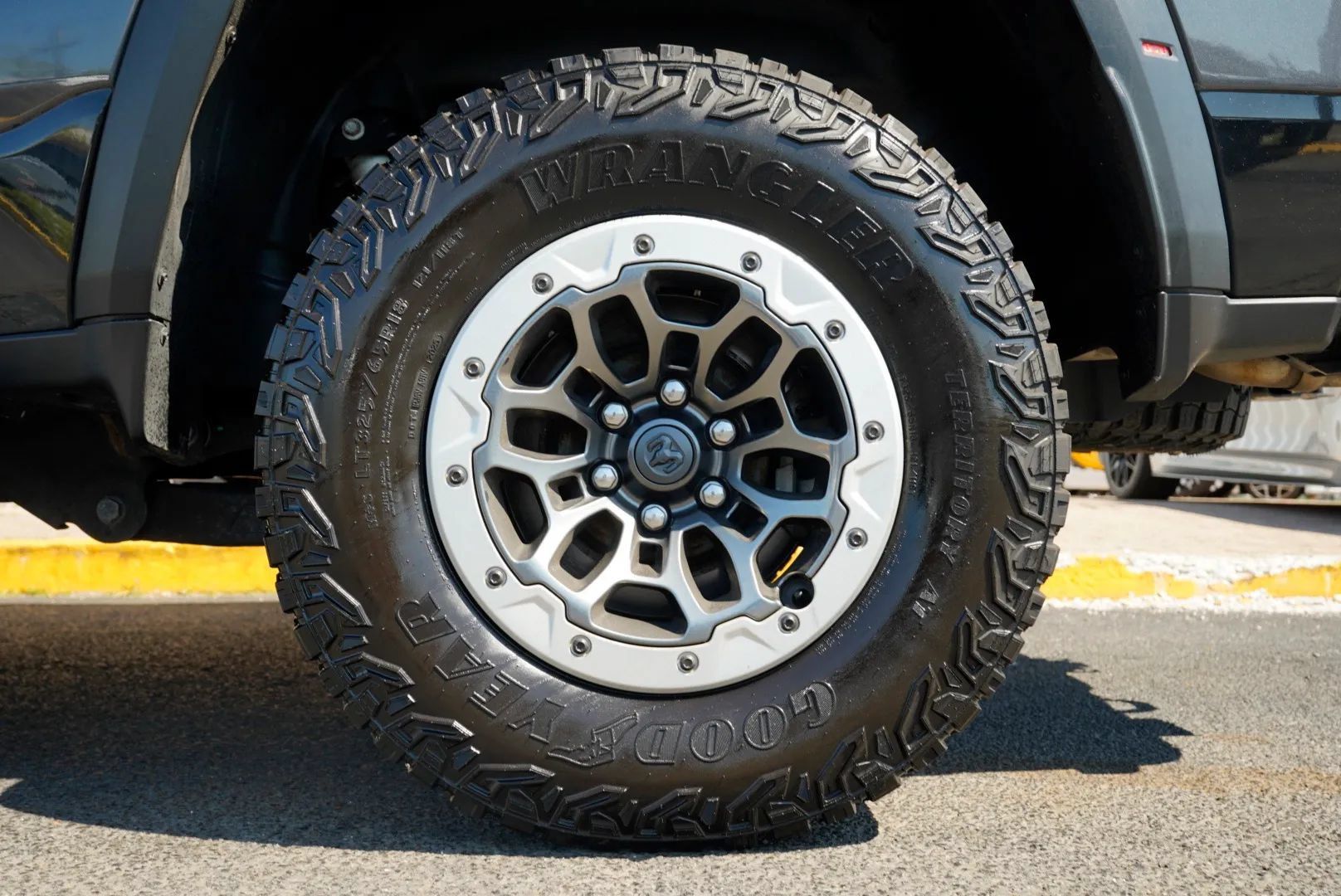 Used 2022 RAM 1500 TRX w/ TRX Level 2 Equipment Group AWD/4WD image 19