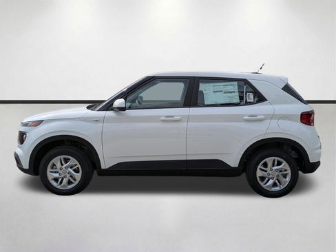 New 2026 Hyundai Venue SE FWD image 8