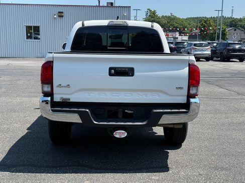 Certified 2023 Toyota Tacoma SR5 AWD/4WD image 4
