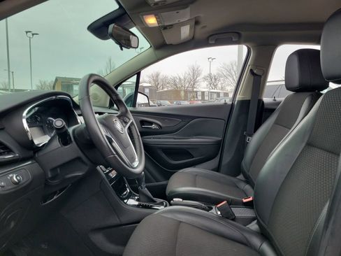 Used 2018 Buick Encore Preferred image 16