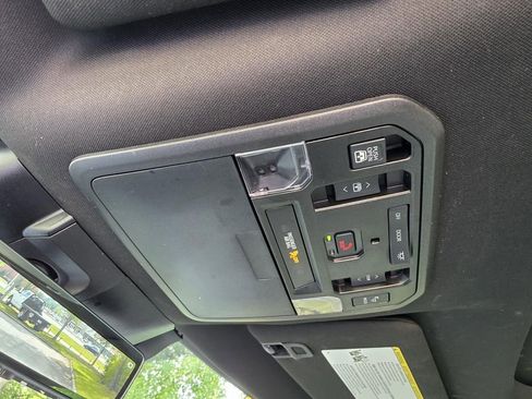 Used 2023 Toyota Tundra Capstone AWD/4WD image 34