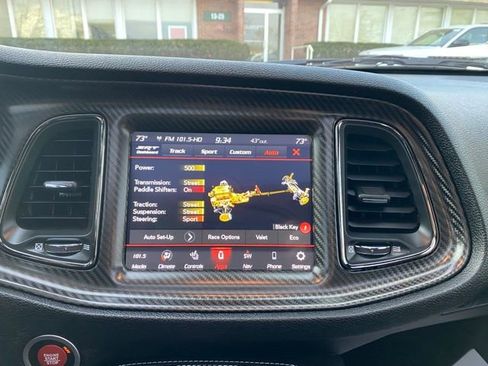 Used 2020 Dodge Challenger SRT Hellcat image 39