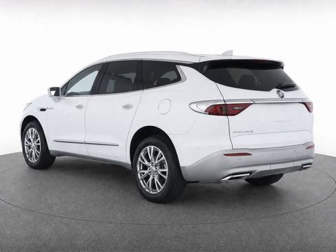 Used 2023 Buick Enclave Essence w/ Experience Buick Package FWD image 3