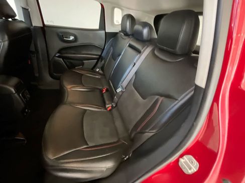 Used 2020 Jeep Compass Trailhawk AWD/4WD image 22