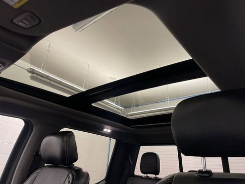 Used 2019 Ford F150 Lariat w/ Equipment Group 502A Luxury image 13