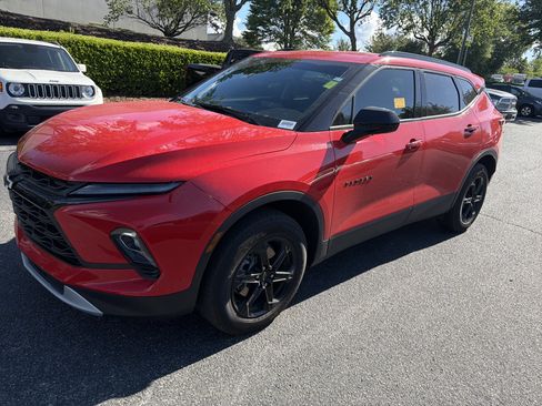 Certified 2023 Chevrolet Blazer LT w/ Convenience Package FWD image 5