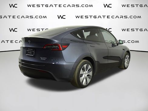 Used 2023 Tesla Model Y Long Range image 42