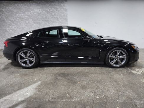 Used 2022 Audi e-tron GT Premium Plus image 3