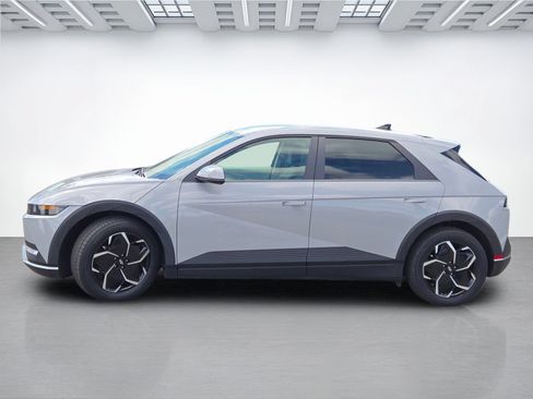 Certified 2024 Hyundai Ioniq 5 SEL RWD image 7