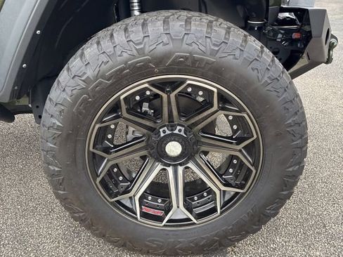 Used 2024 Jeep Wrangler Unlimited Sport AWD/4WD image 20