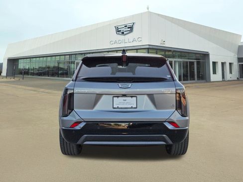 New 2026 Cadillac Optiq Sport 2 w/ LPO, Floor Liner Package AWD/4WD image 5