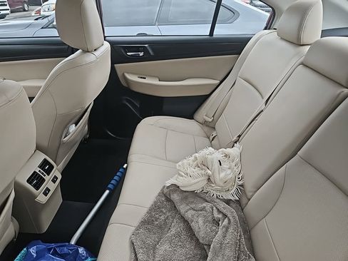 Used 2017 Subaru Legacy 2.5i Limited image 5