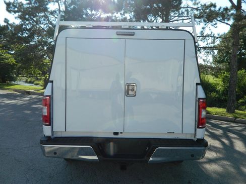 Used 2020 Ford F150 XLT w/ Equipment Group 301A Mid RWD image 10