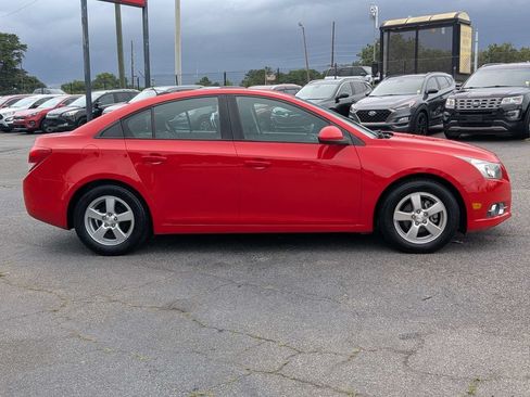 Used 2016 Chevrolet Cruze LS FWD image 4