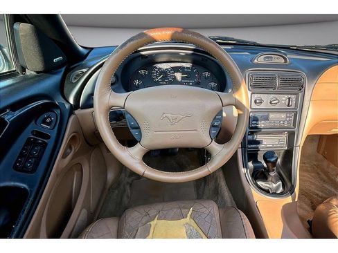 Used 1995 Ford Mustang GT RWD image 7