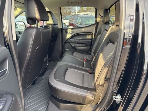 Used 2022 GMC Canyon AT4 image 18