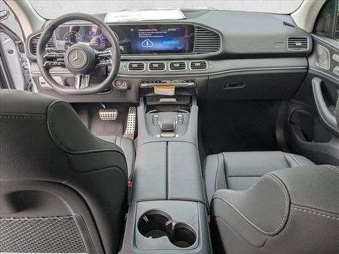 New 2026 Mercedes-Benz GLS 450 4MATIC image 13