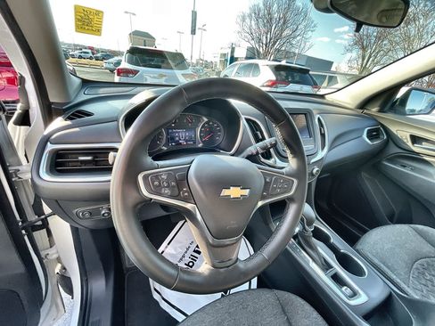 Used 2024 Chevrolet Equinox LT image 10