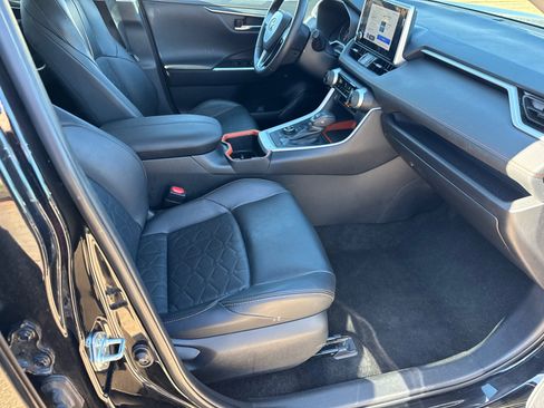 Used 2024 Toyota RAV4 Adventure image 13