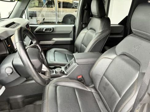 Used 2023 Ford Bronco Badlands AWD/4WD image 5