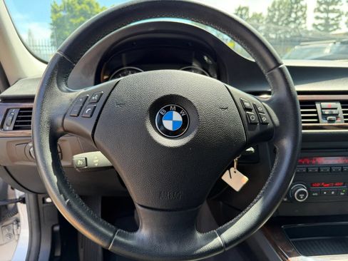 Used 2011 BMW 328i Sedan RWD image 32