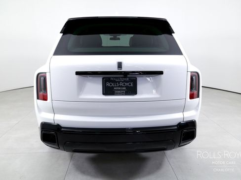 Used 2026 Rolls-Royce Cullinan image 9