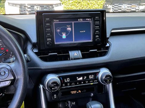 Used 2019 Toyota RAV4 LE AWD/4WD image 7