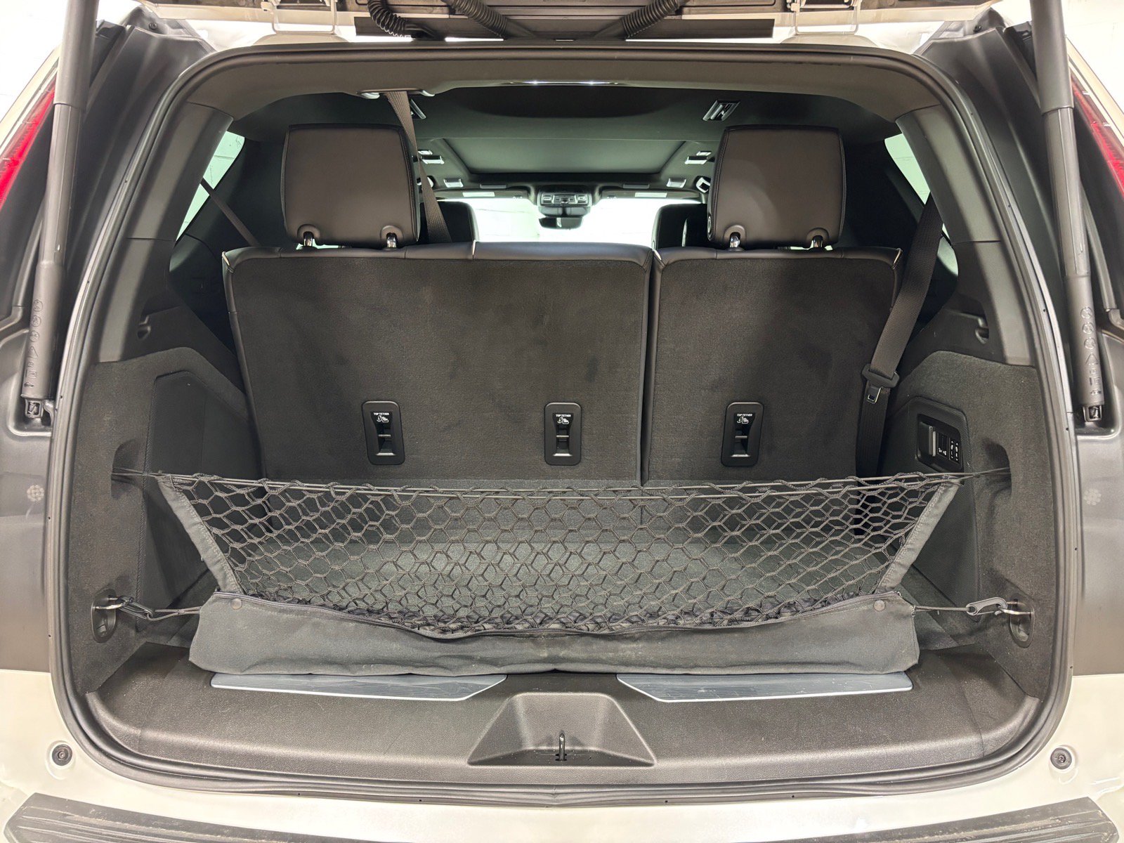 Used 2023 Cadillac Escalade Sport w/ LPO, ONYX Package AWD/4WD image 44