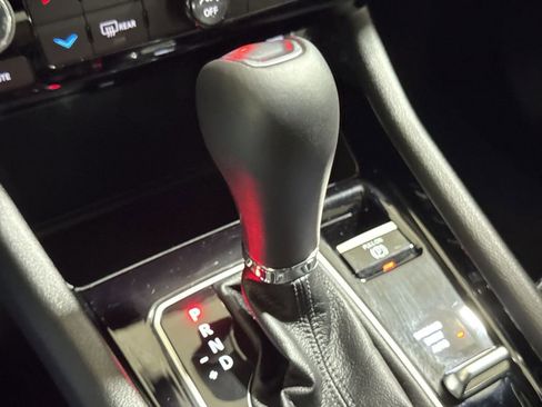 New 2026 Jeep Compass Latitude image 17