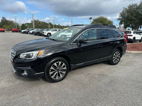 Used 2017 Subaru Outback 2.5i Limited w/ Popular Package #5 image 12