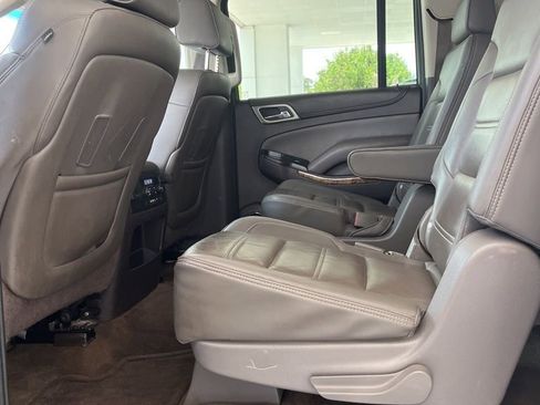 Used 2015 GMC Yukon XL Denali w/ Touring Package RWD image 24