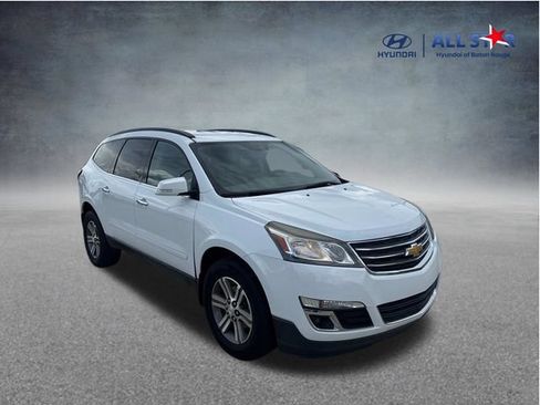 Used 2017 Chevrolet Traverse LT FWD image 1