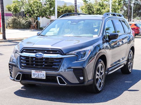 Used 2024 Subaru Ascent Touring AWD/4WD image 3