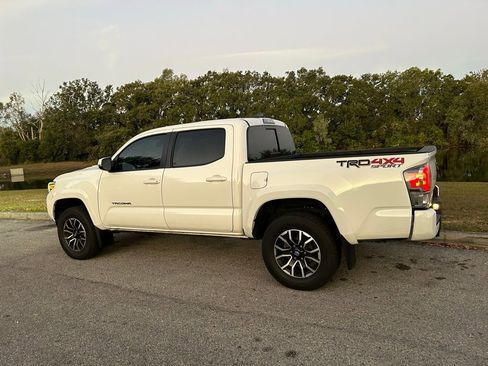 Certified 2023 Toyota Tacoma TRD Sport image 3