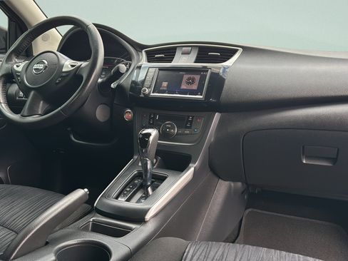 Used 2019 Nissan Sentra SV FWD image 32