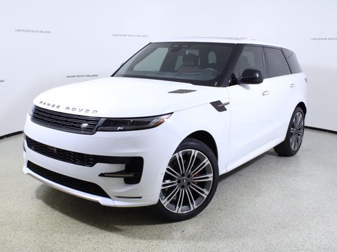 Used 2025 Land Rover Range Rover Sport Dynamic SE AWD/4WD image 1