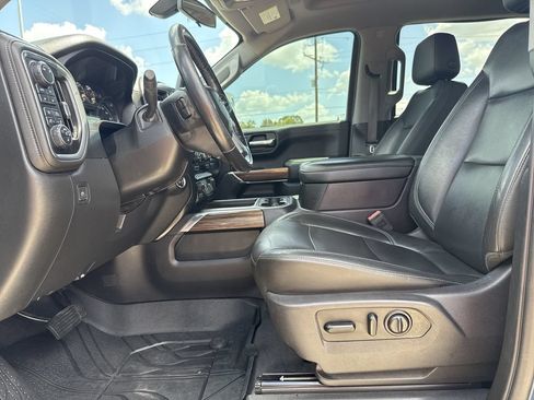 Used 2019 Chevrolet Silverado 1500 LT Trail Boss AWD/4WD image 12