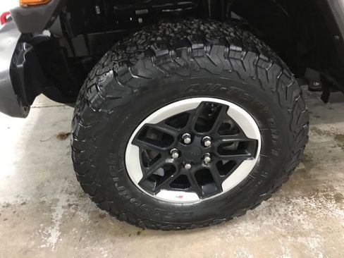 Used 2021 Jeep Wrangler Unlimited Rubicon image 4