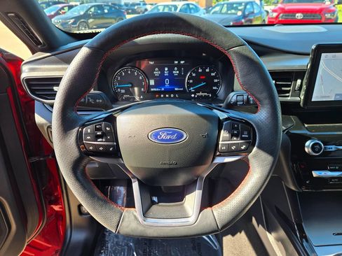 Used 2023 Ford Explorer ST-Line w/ Class IV Trailer Tow Package AWD/4WD image 18