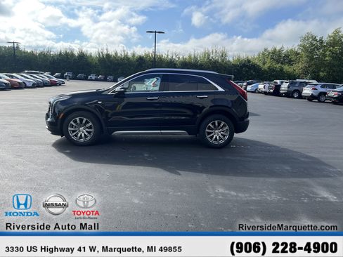 Used 2021 Cadillac XT4 Premium Luxury image 4