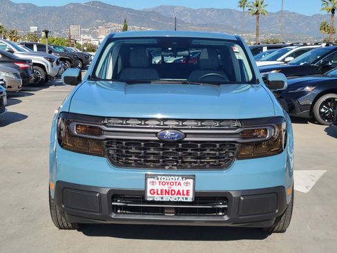 Used 2023 Ford Maverick XLT image 2