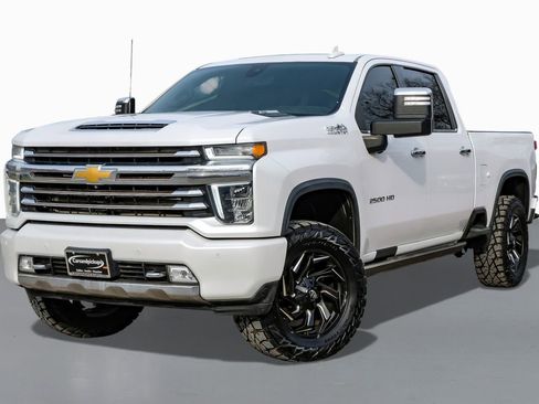 Used 2021 Chevrolet Silverado 2500 High Country w/ Z71 Off-Road Package image 4