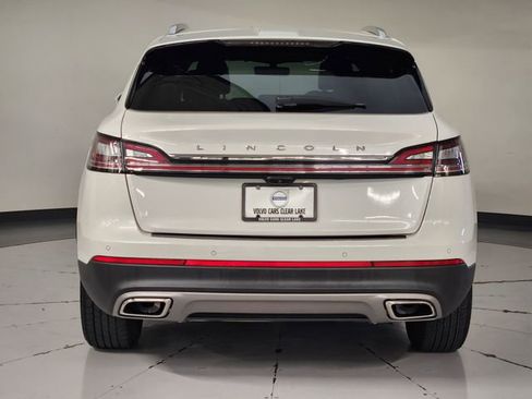 Used 2023 Lincoln Nautilus FWD w/ Premium Package image 10