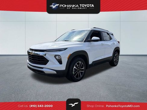 Used 2025 Chevrolet TrailBlazer LT AWD/4WD image 1