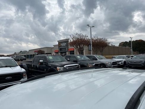 Certified 2022 Volkswagen Tiguan S image 13