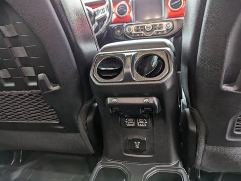 Used 2020 Jeep Gladiator Rubicon w/ Dual Top Group image 32