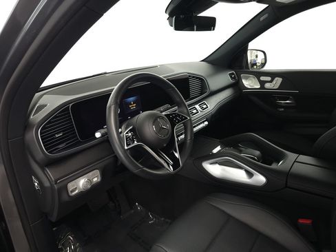 Used 2025 Mercedes-Benz GLE 450e 4MATIC image 9